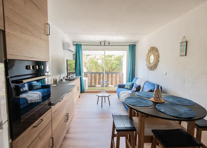 Joli Studio Cabine